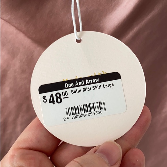 Satin Skirt 💓 - Picture 2 of 4